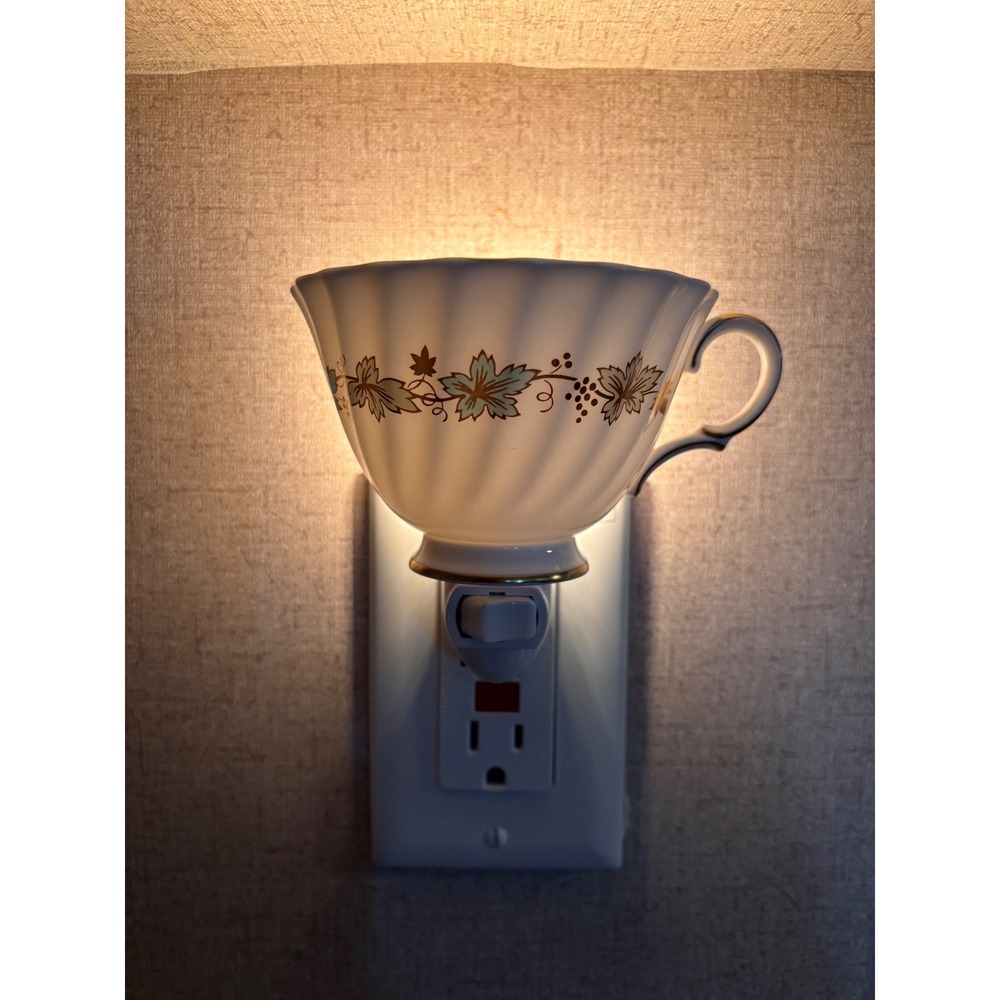 Handmade Teacup Night Light Porcelain Scalloped Autumn Leaf‎ Gold Trim